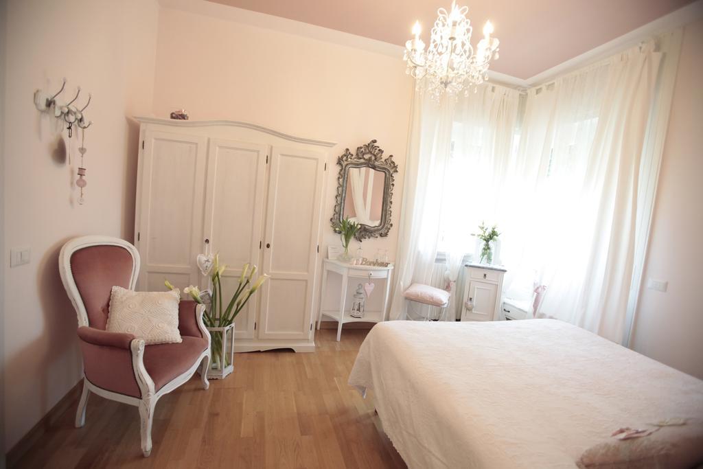 B&B La Casa Di Pamela Casciago Luaran gambar