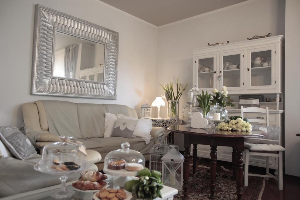 B&B La Casa Di Pamela Casciago Luaran gambar