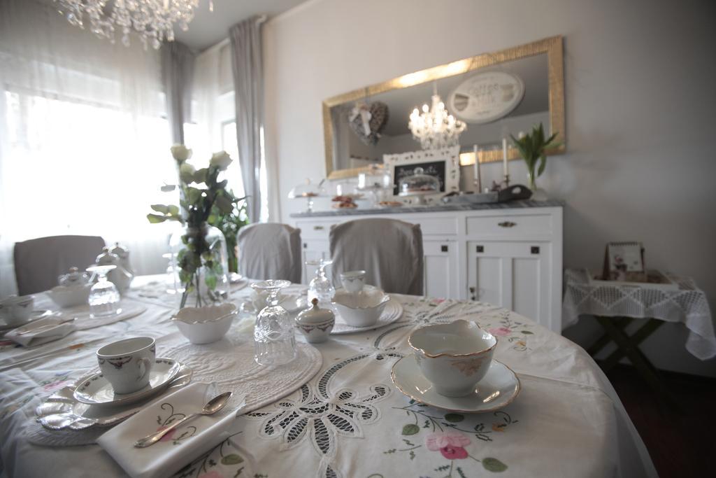 B&B La Casa Di Pamela Casciago Luaran gambar