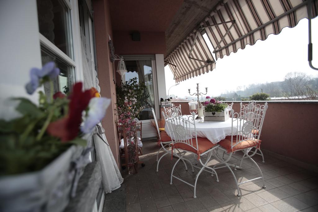 B&B La Casa Di Pamela Casciago Luaran gambar